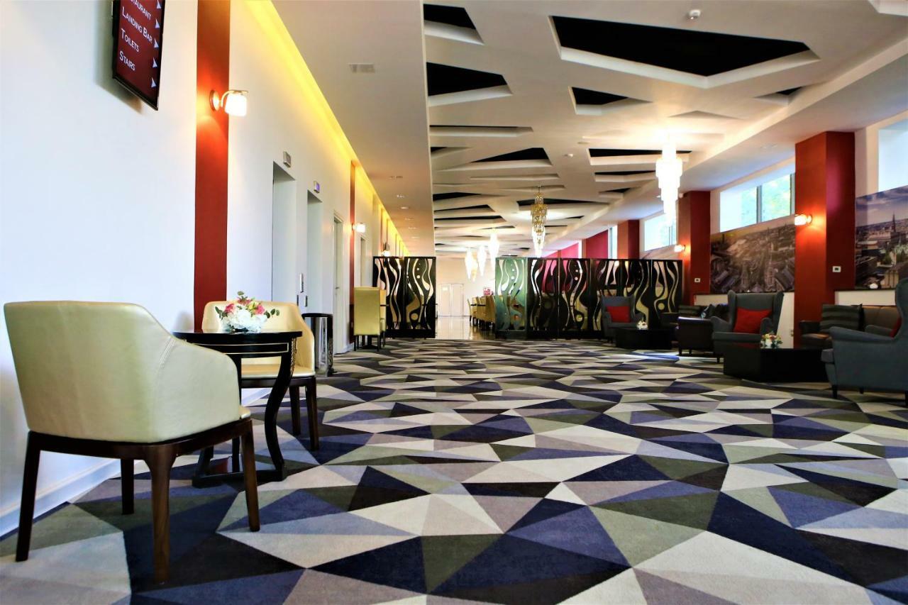 Best Western Plus Briston Otopeni Ngoại thất bức ảnh
