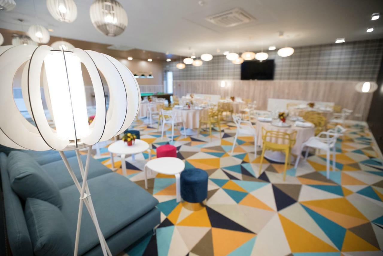 Best Western Plus Briston Otopeni Ngoại thất bức ảnh